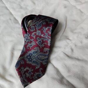 Bert Pulitzer VTG  100% Silk Maroon, Gray & Blue Paisley Mens Neck Tie classic